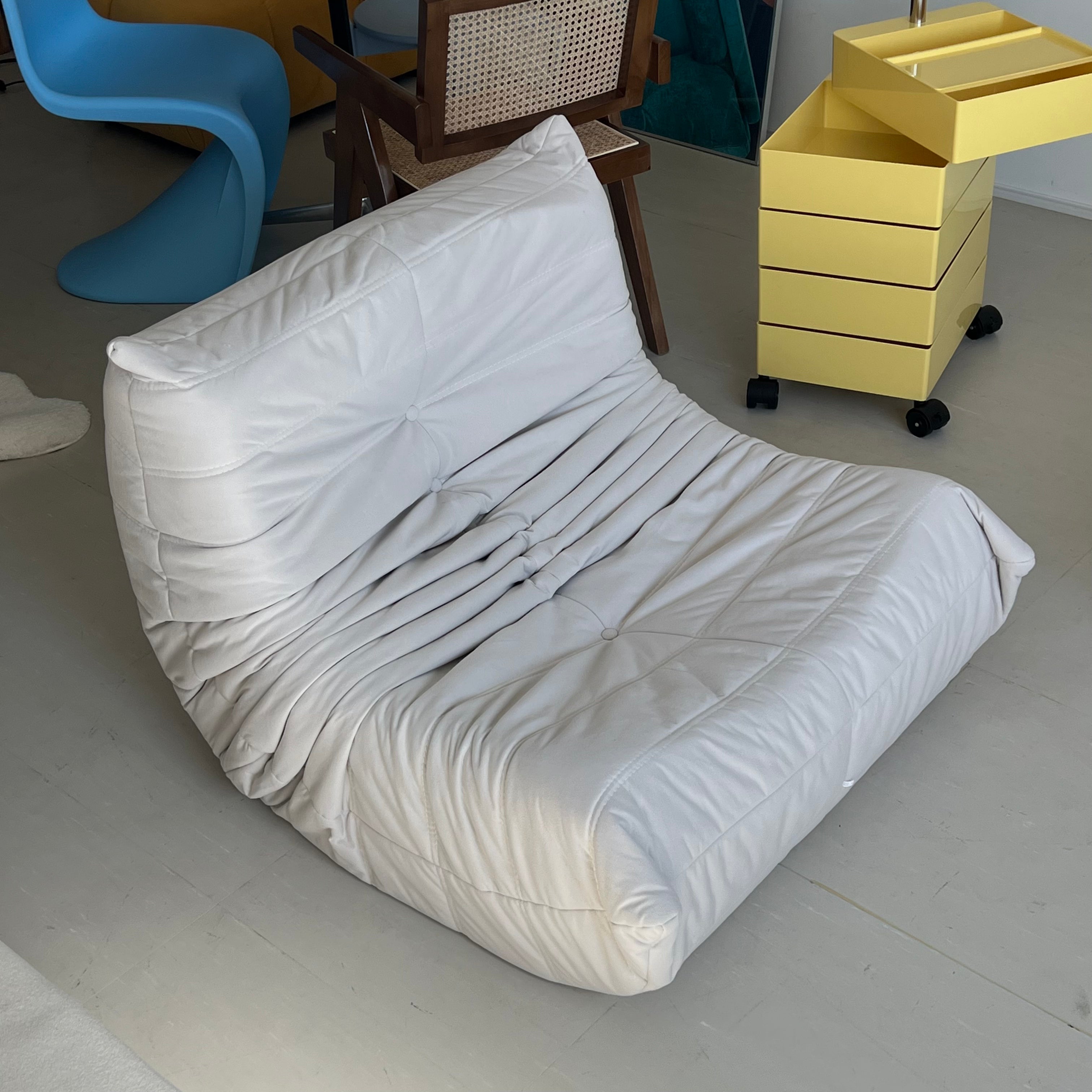 C42 Bee relax sofa
