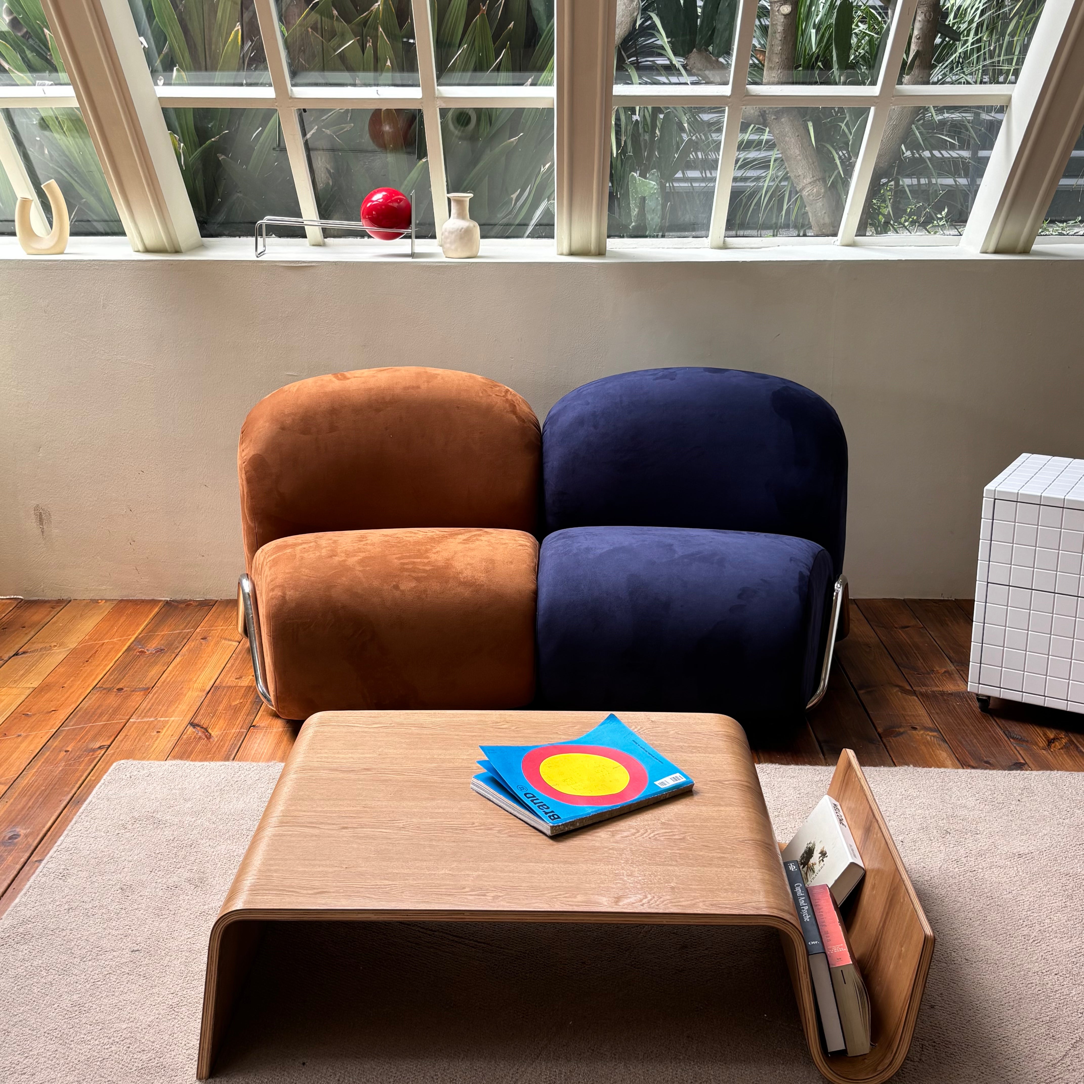 Frame arch sofa