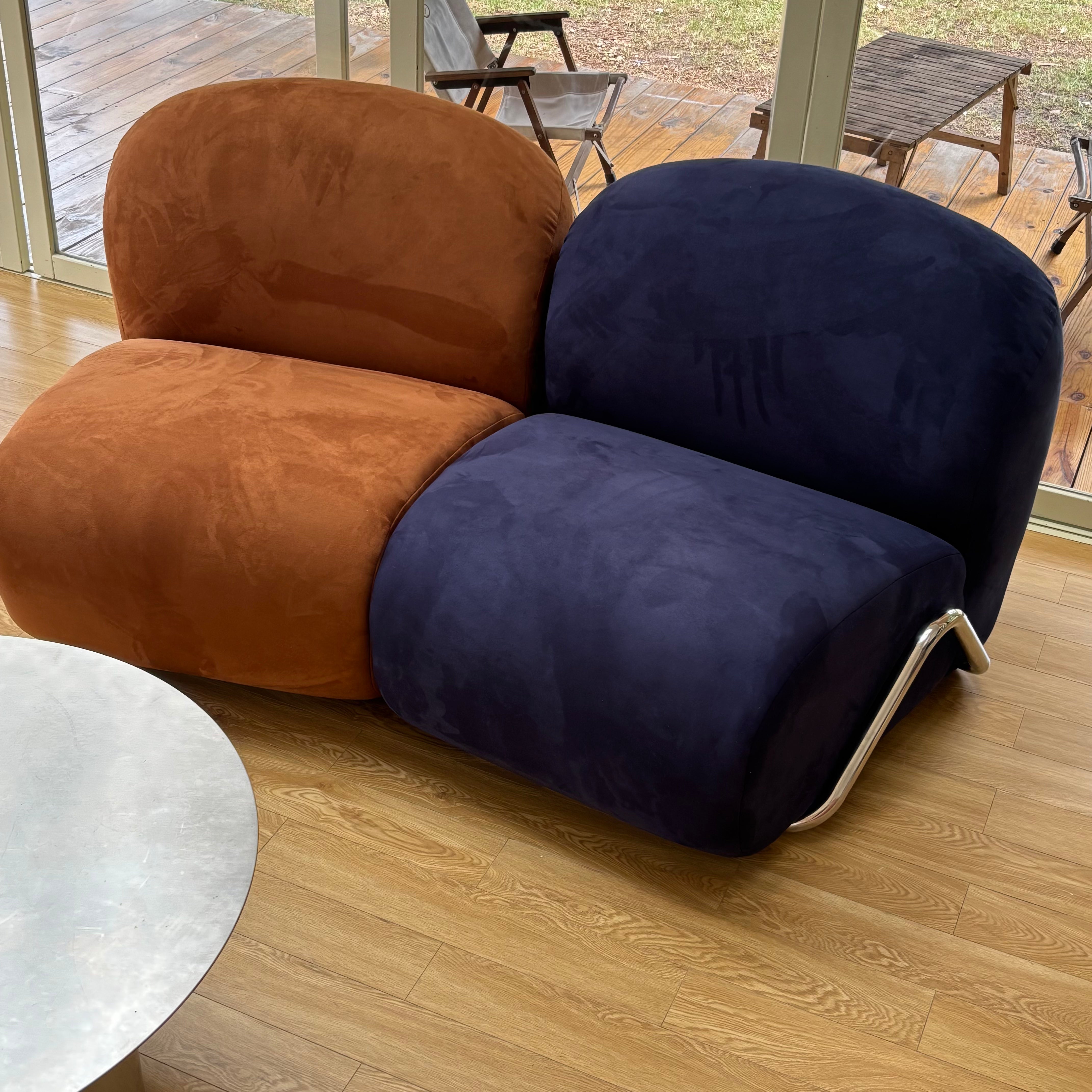 Frame arch sofa