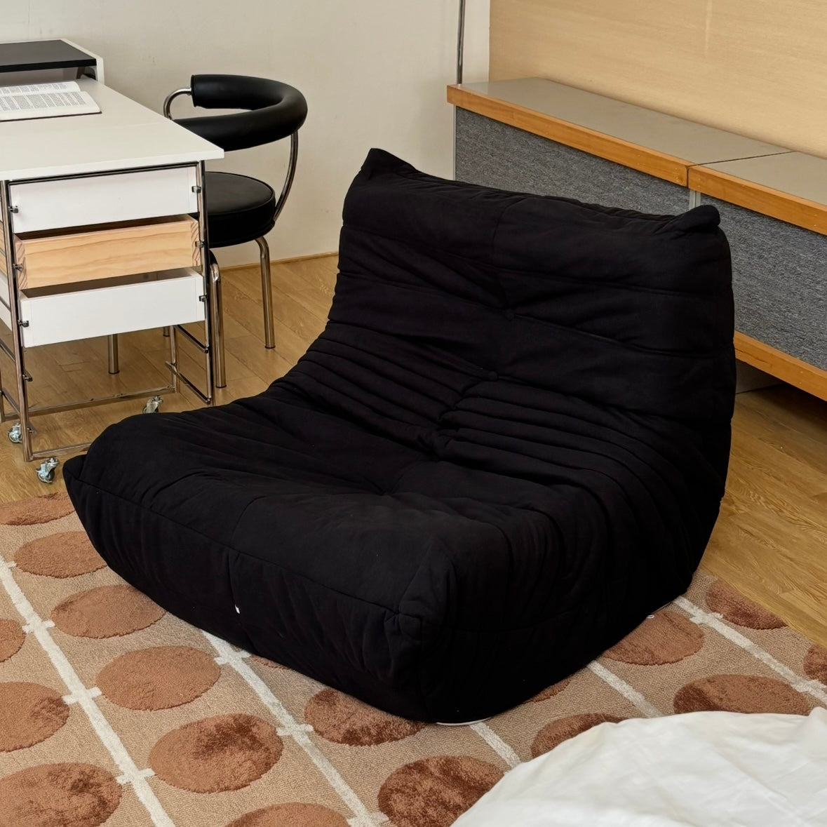 C42 Bee relax sofa