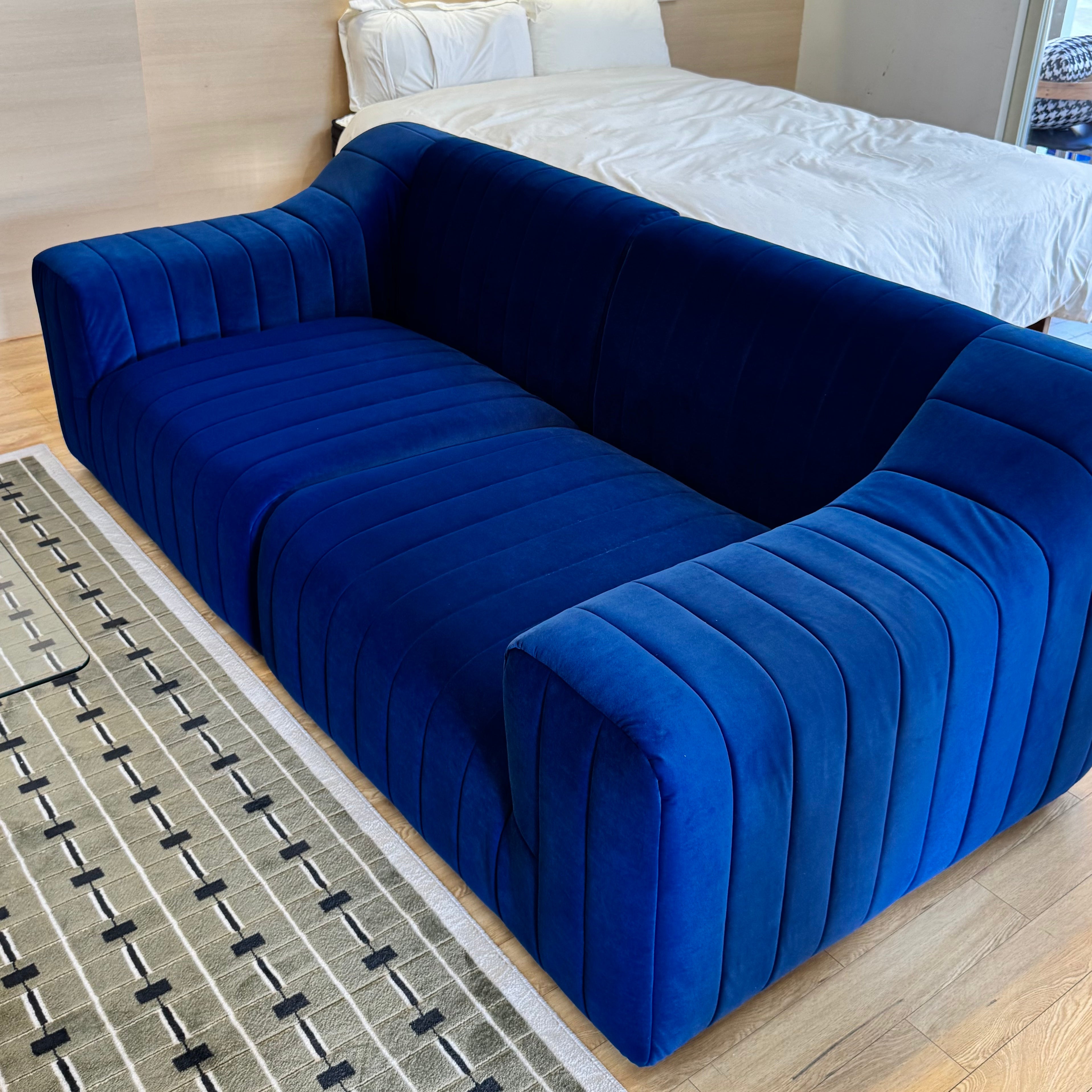 Veluto line sofa