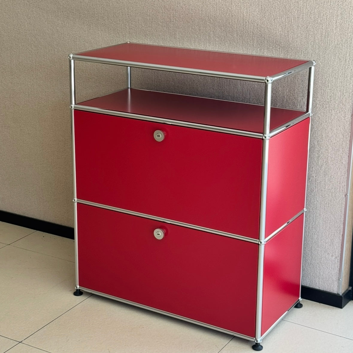 Custom module lock rack