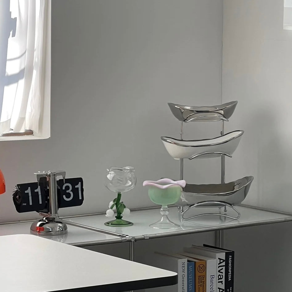 Step ceramic shelf