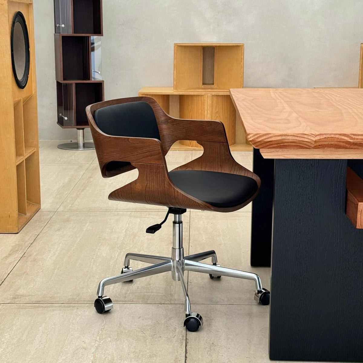 C67 Form Wood Office Chair
