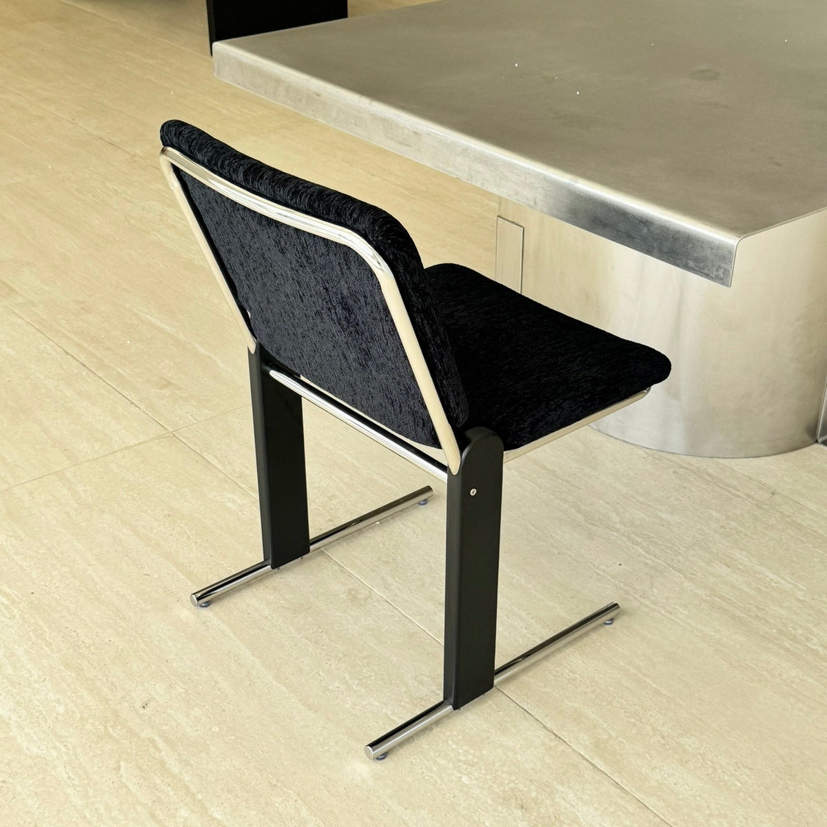 C68 Balance Chrome Chair