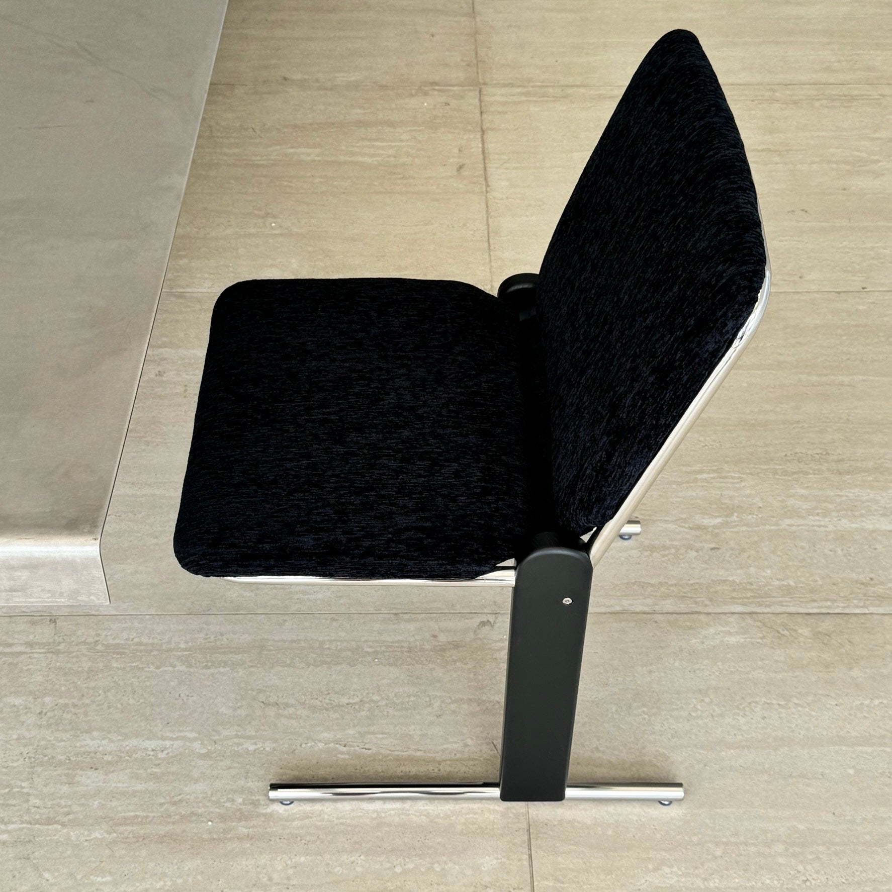 C68 Balance Chrome Chair