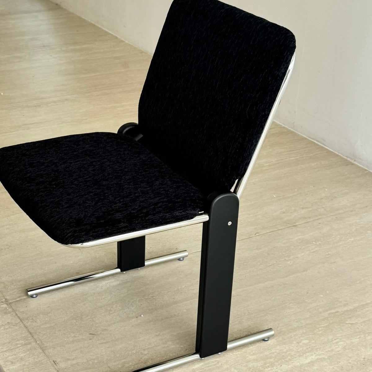 C68 Balance Chrome Chair