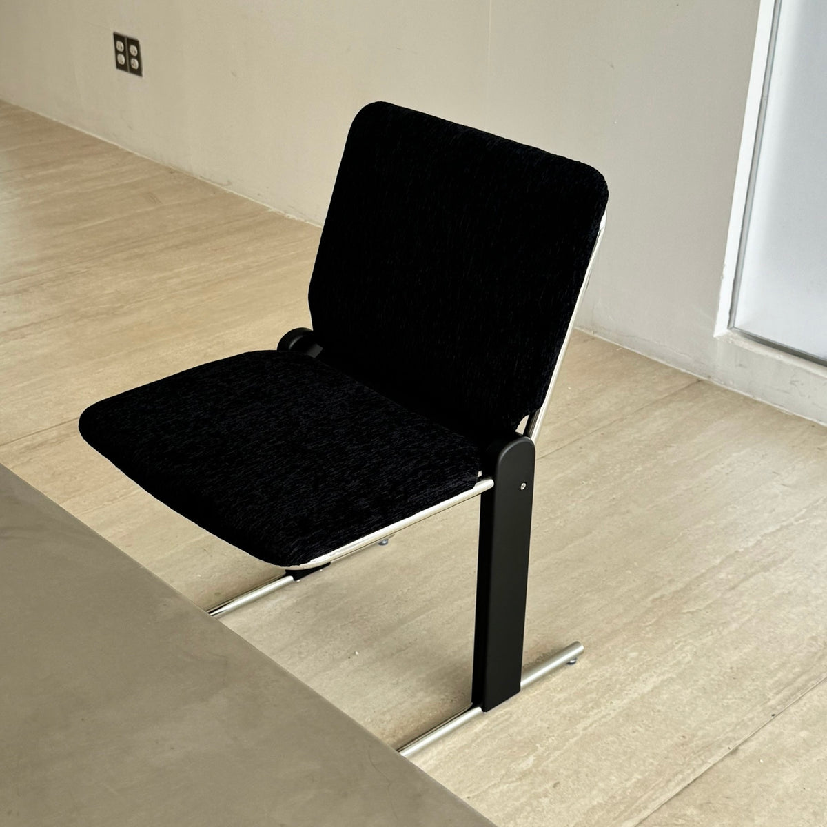 C68 Balance Chrome Chair
