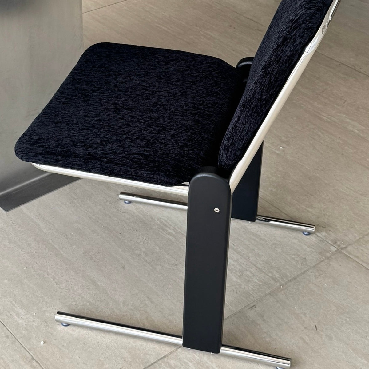 C68 Balance Chrome Chair