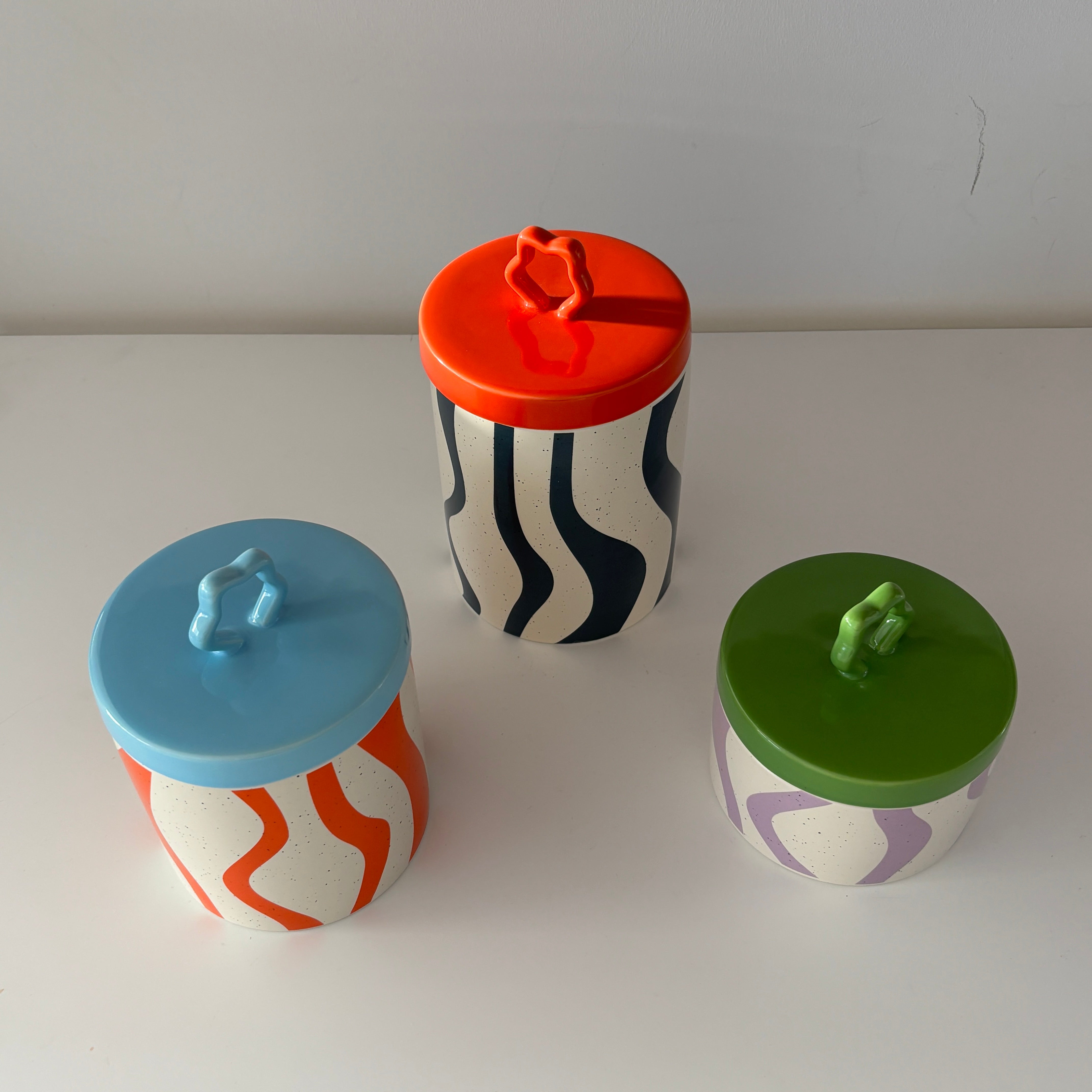 Wavy Pop Canister