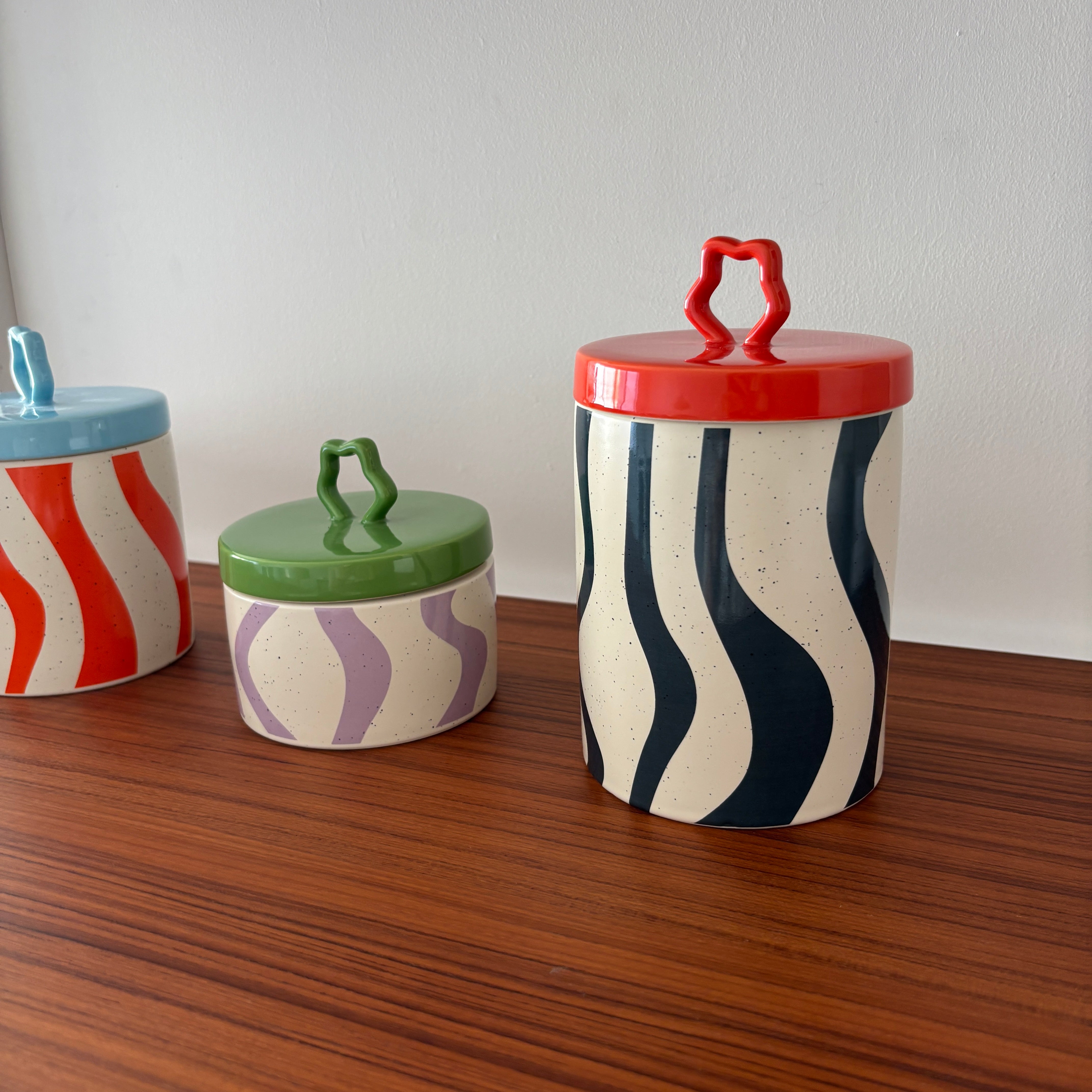 Wavy Pop Canister