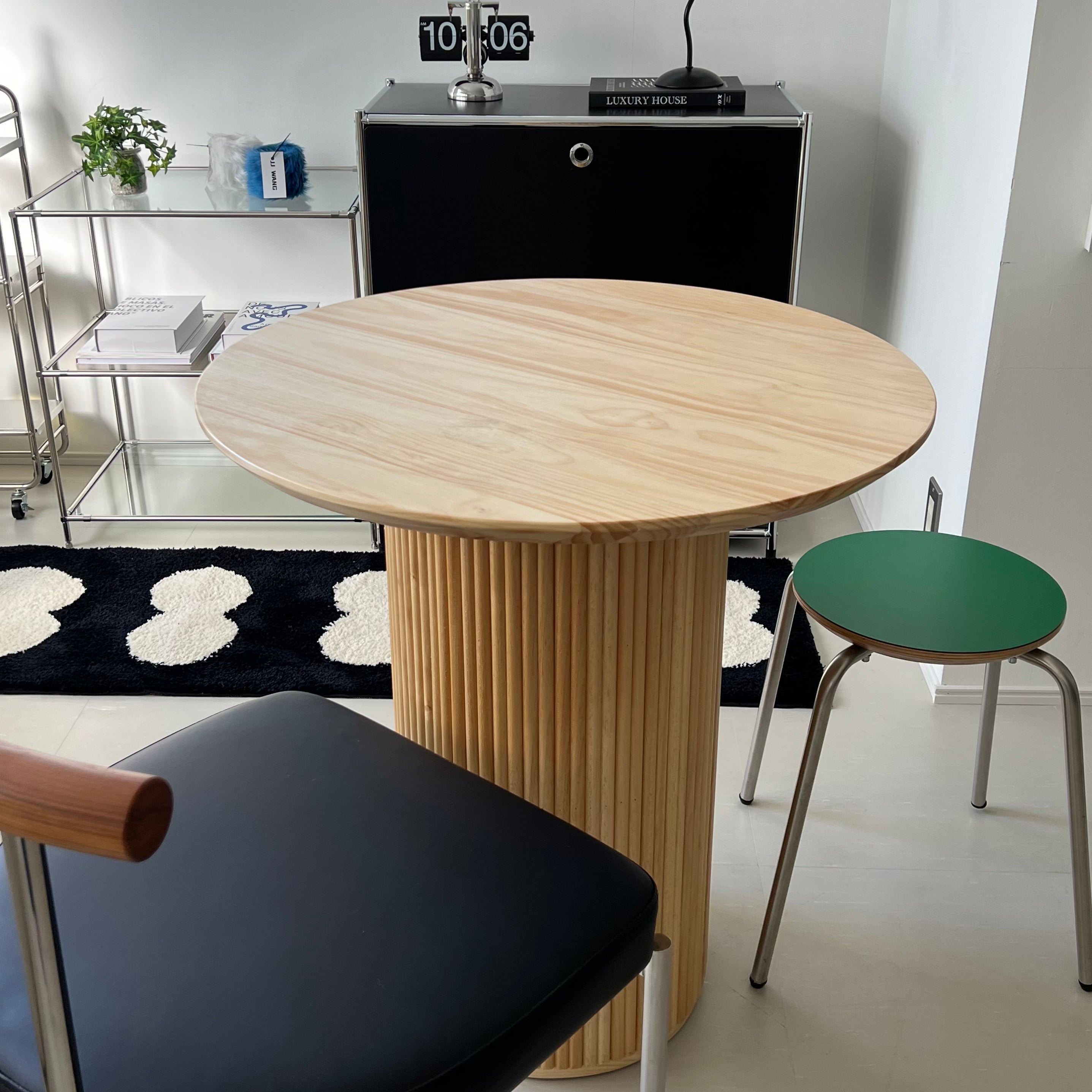T30 London dining table