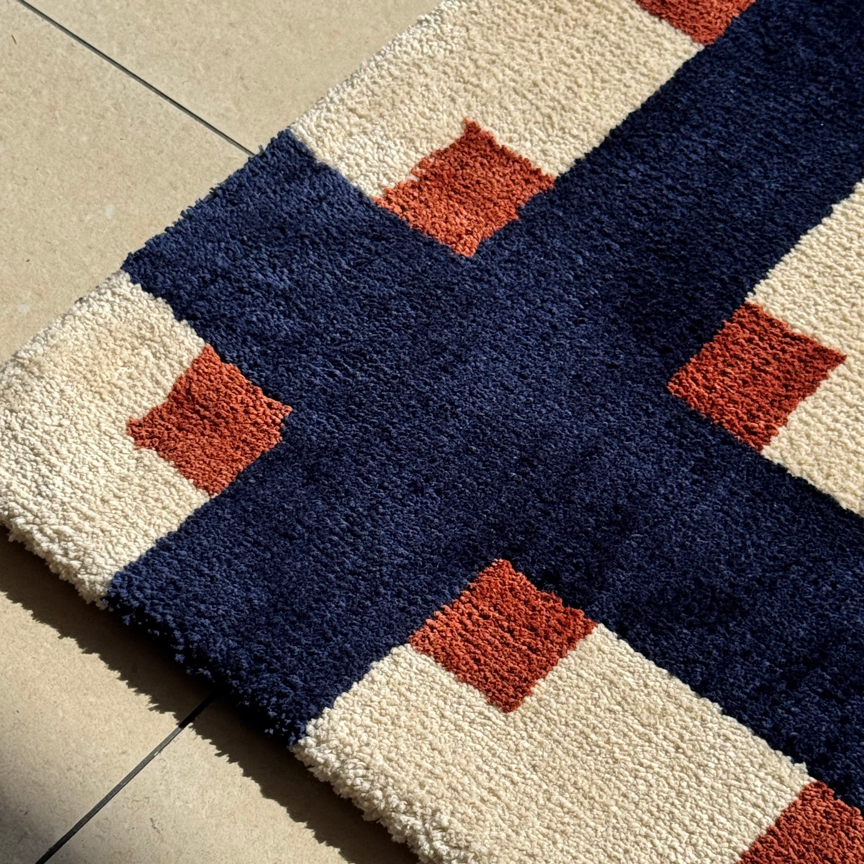 ”Velto” Midnight Grid rug