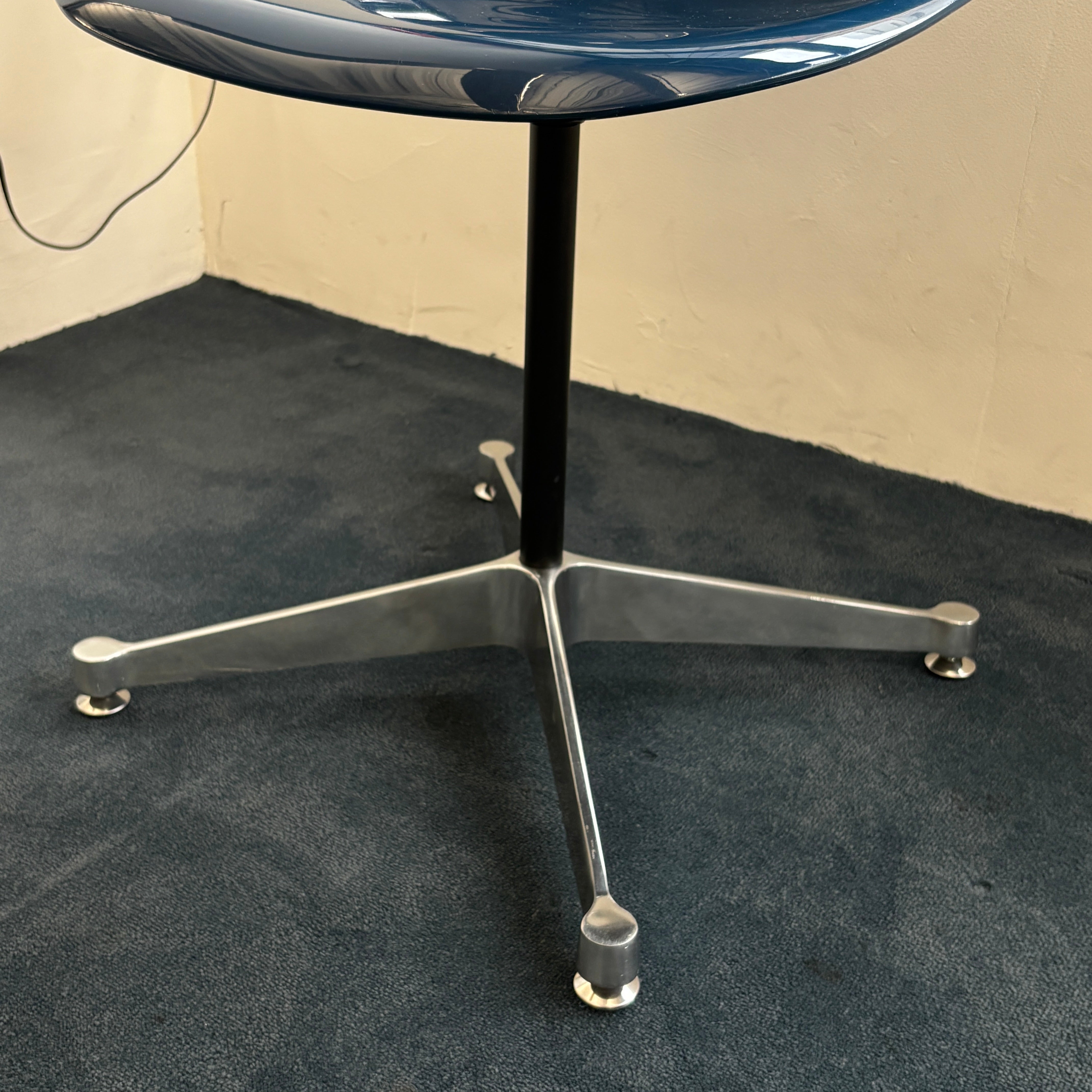 【展示品SALE]】C54 Colorful laundry chair