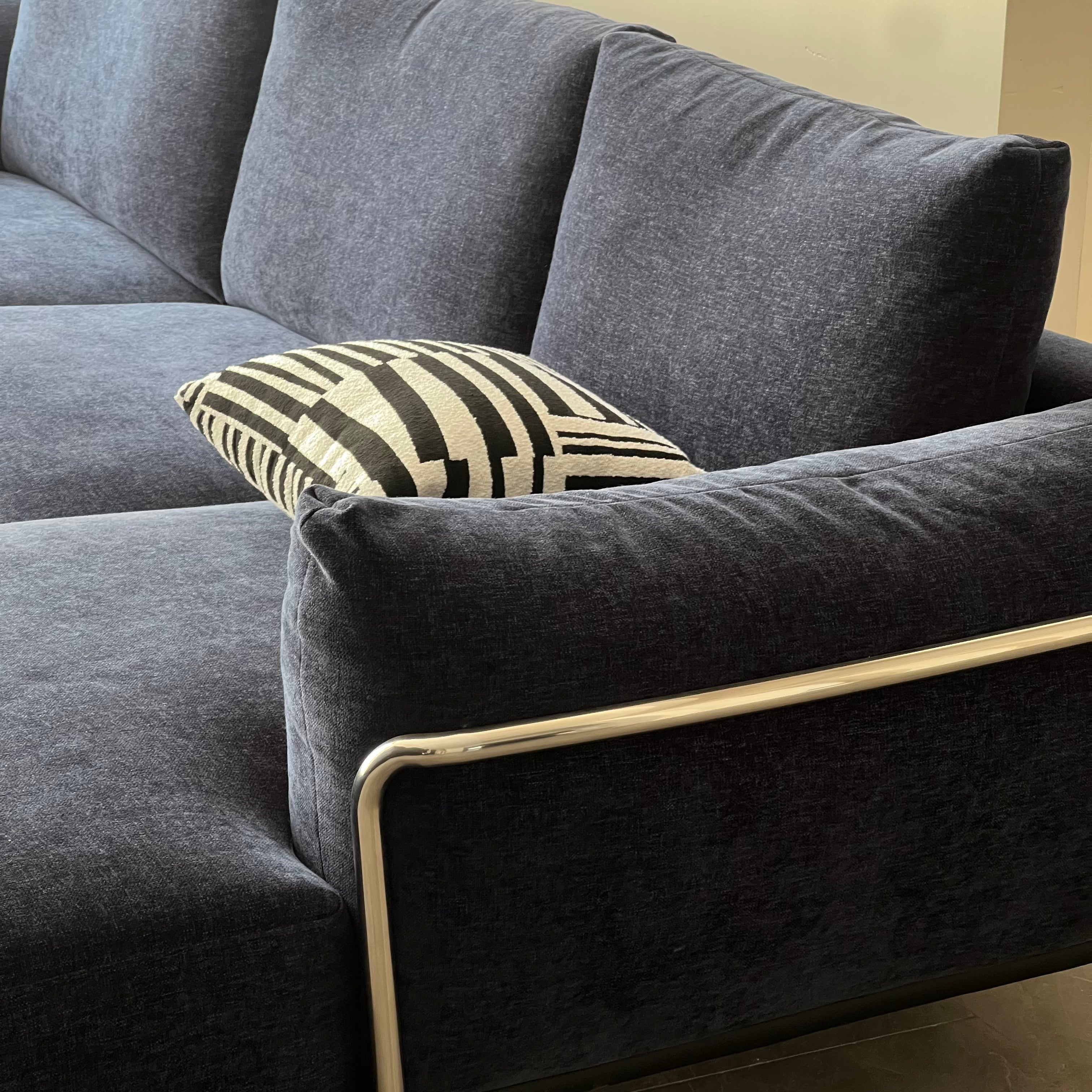 Modern reverie sofa