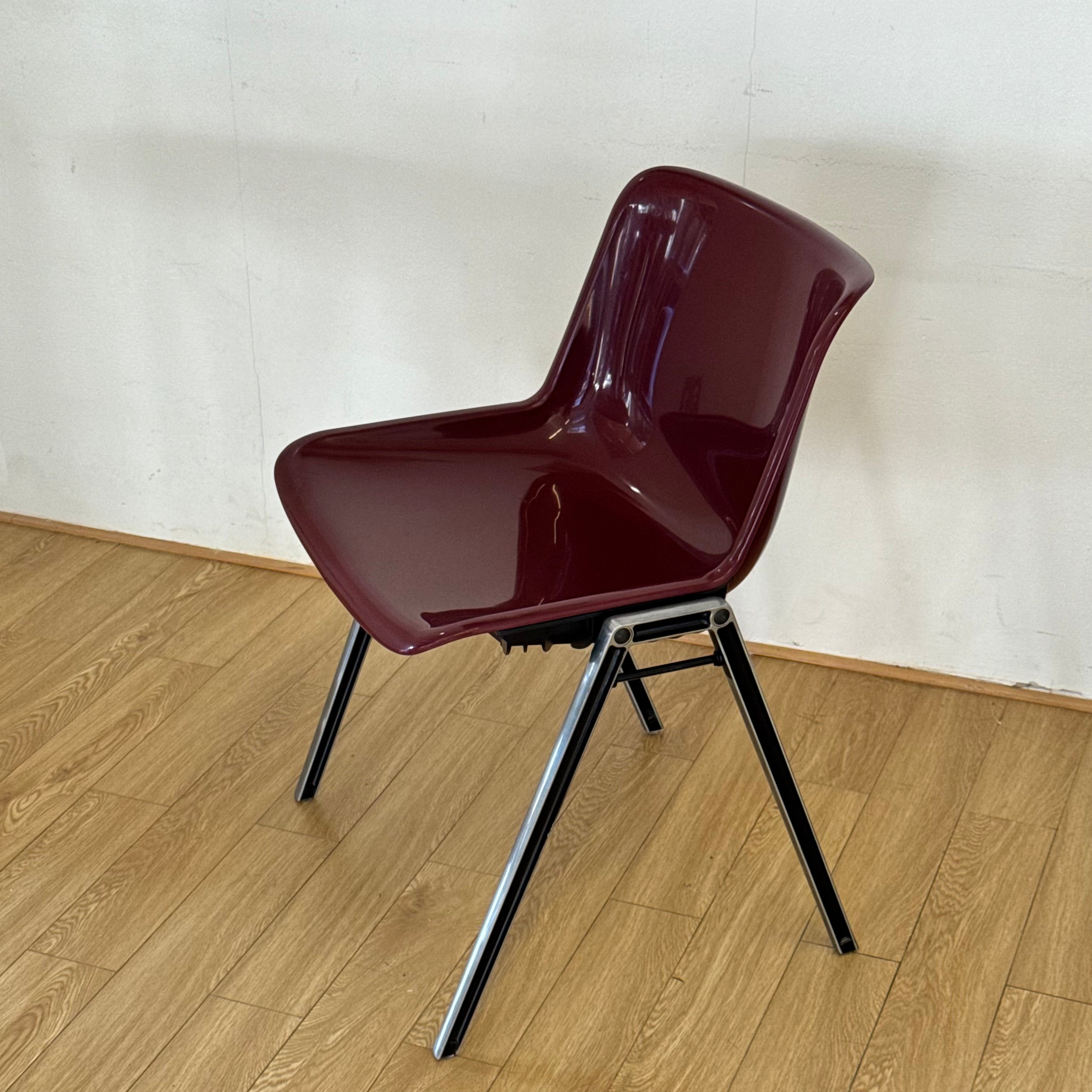 Maroon curve chair