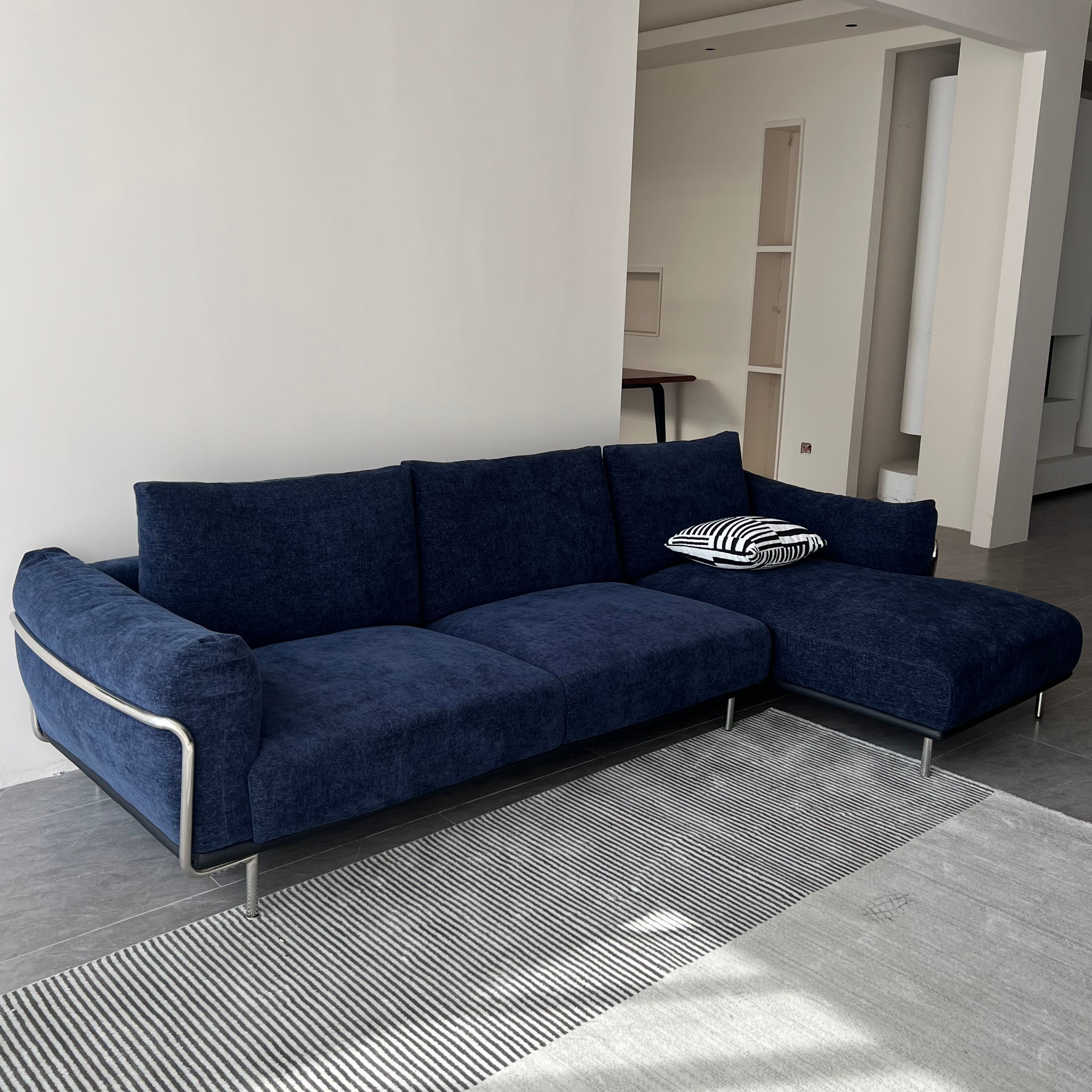 Modern reverie sofa