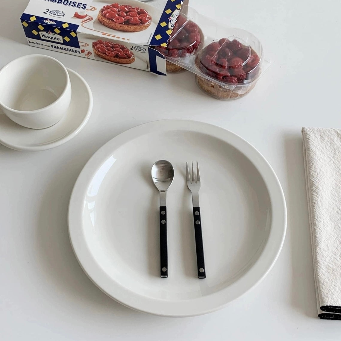 302 tableware - 1