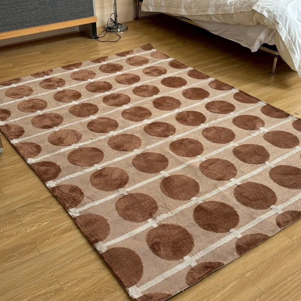 Dot grid rug