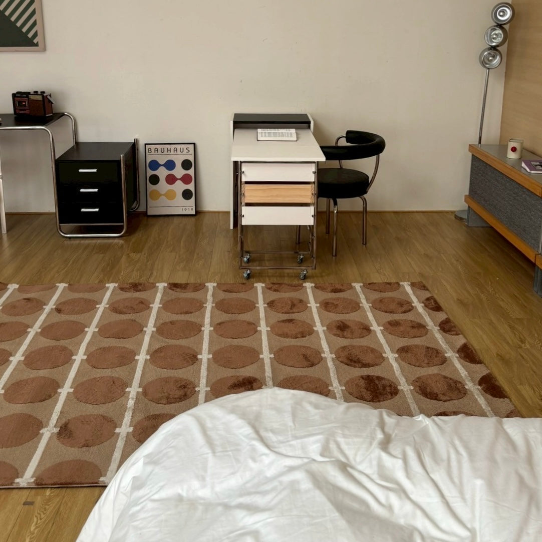 Dot grid rug