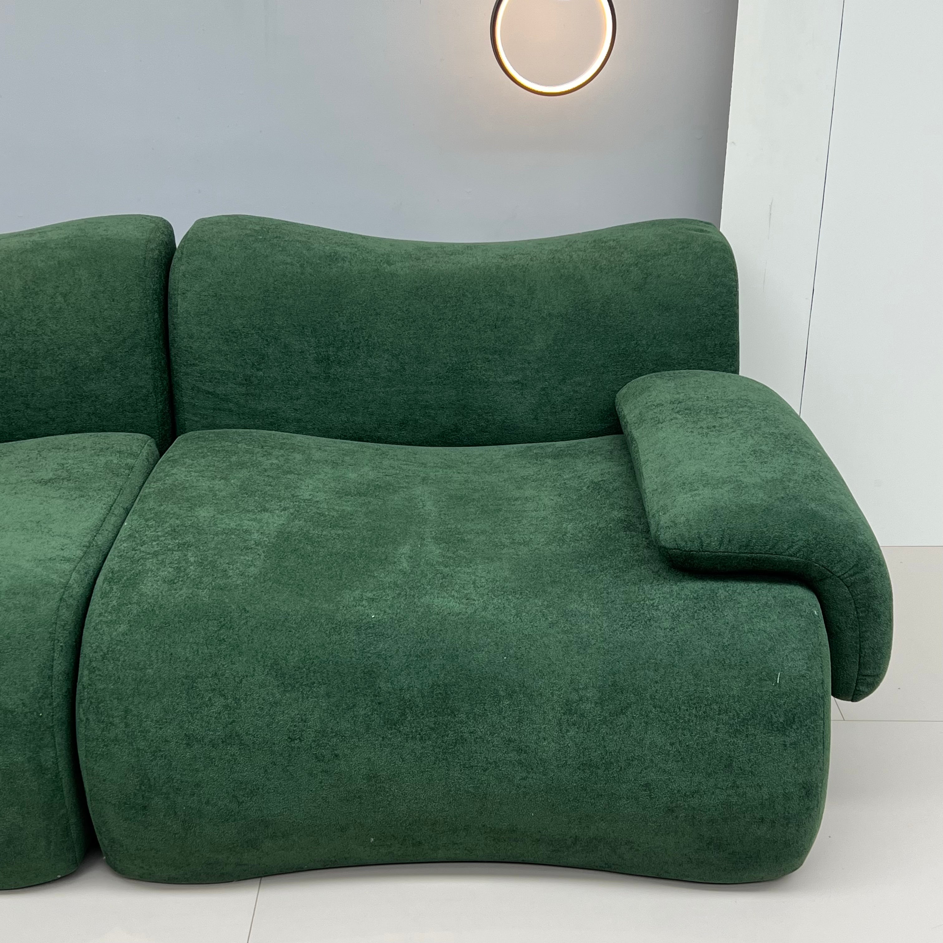 Smooth modular sofa