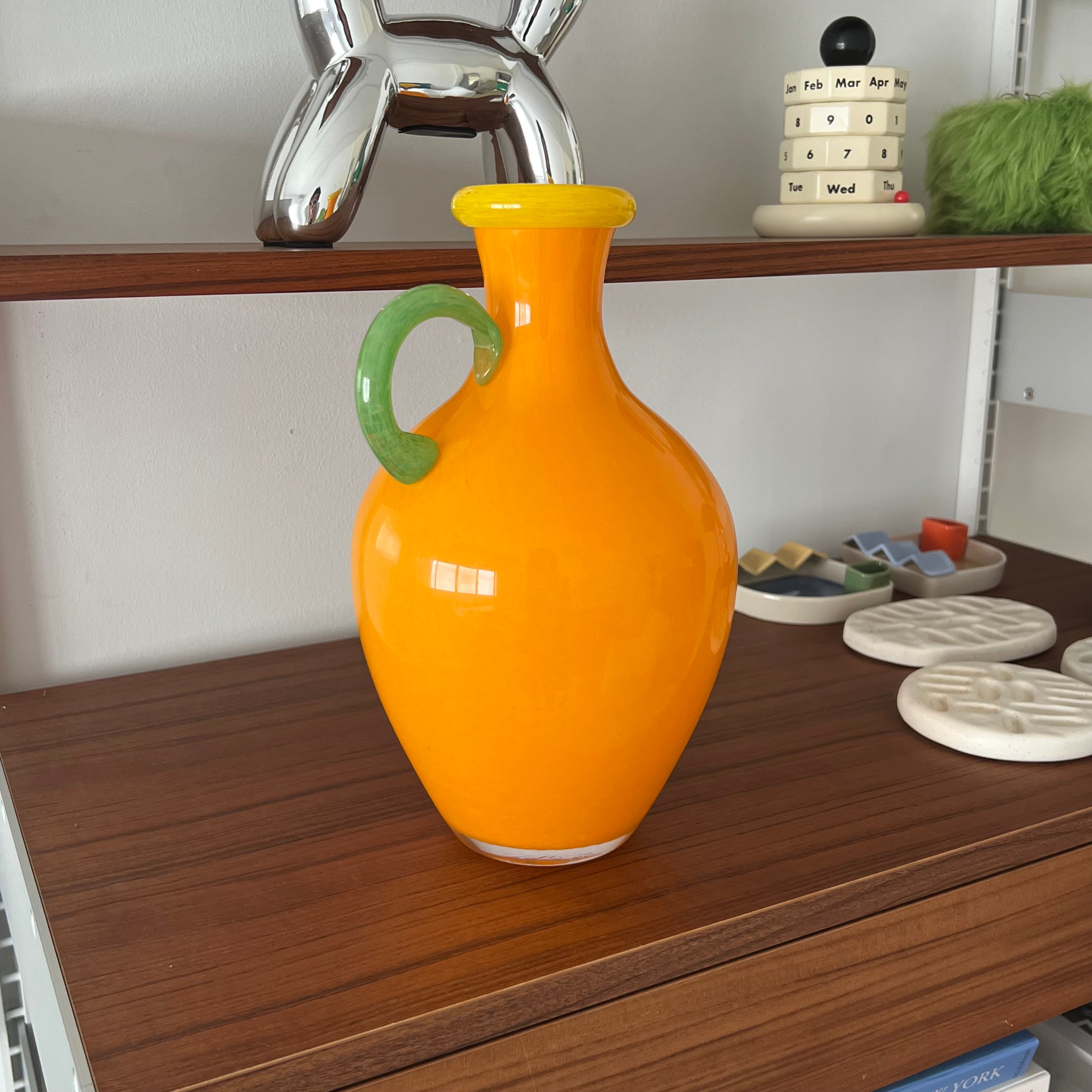 Colorful design vase