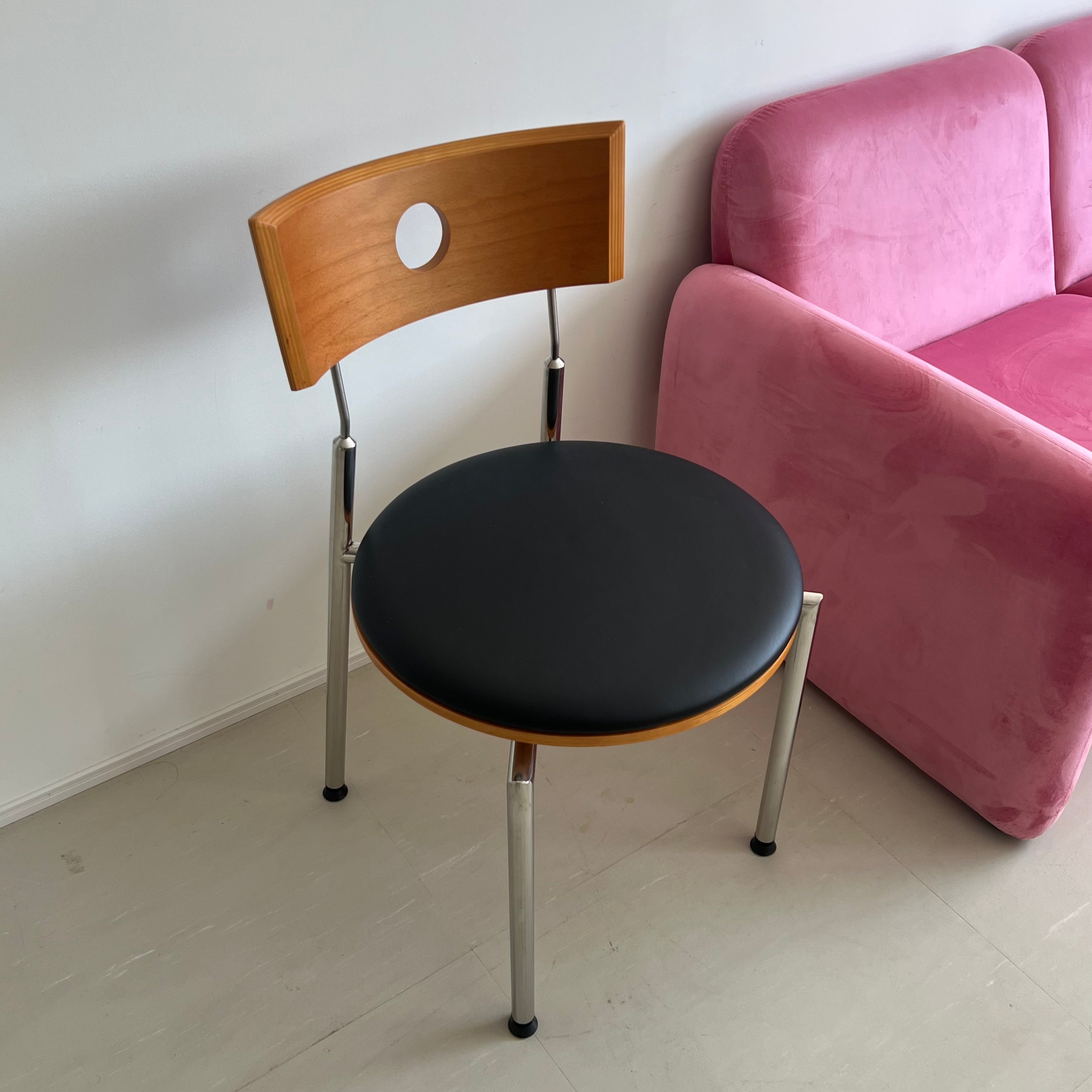 Moon chair