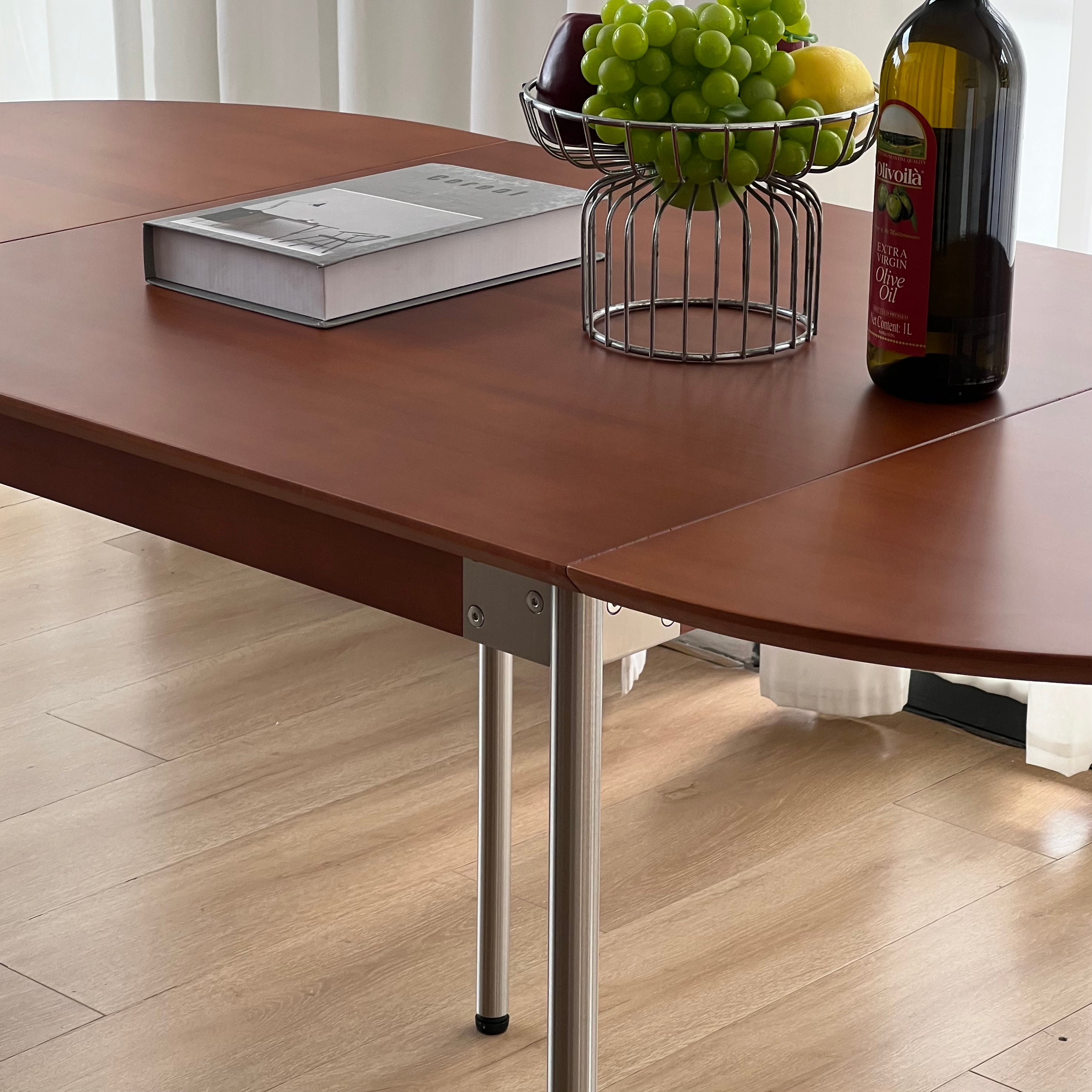 T42 Oval dining table