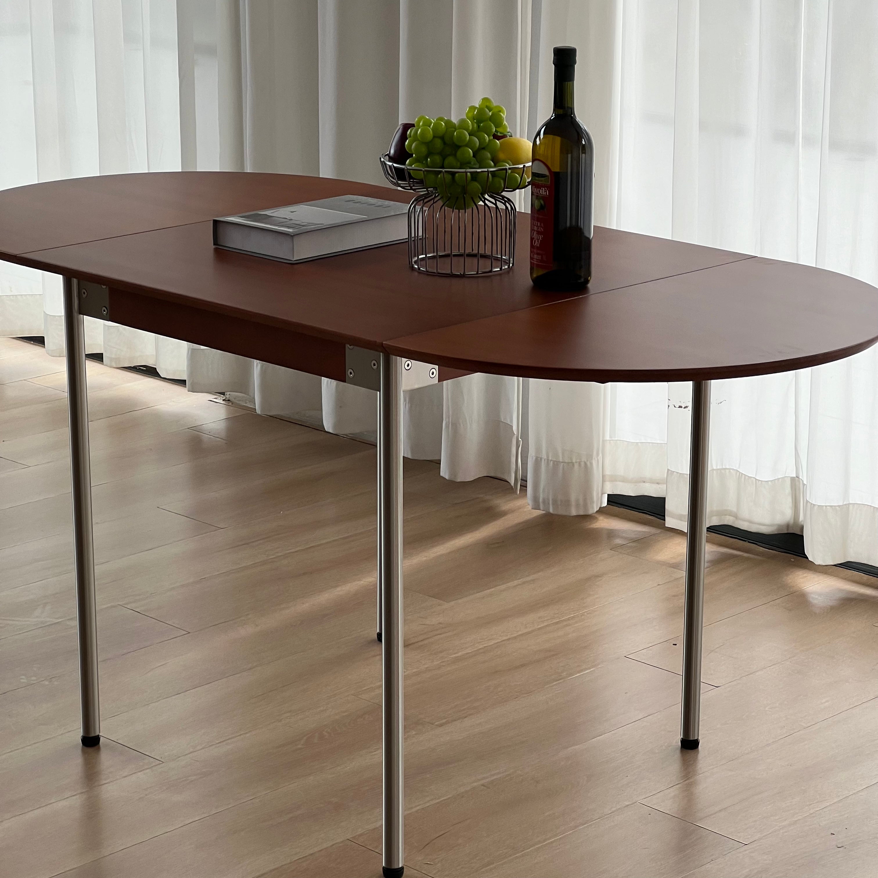 T42 Oval dining table