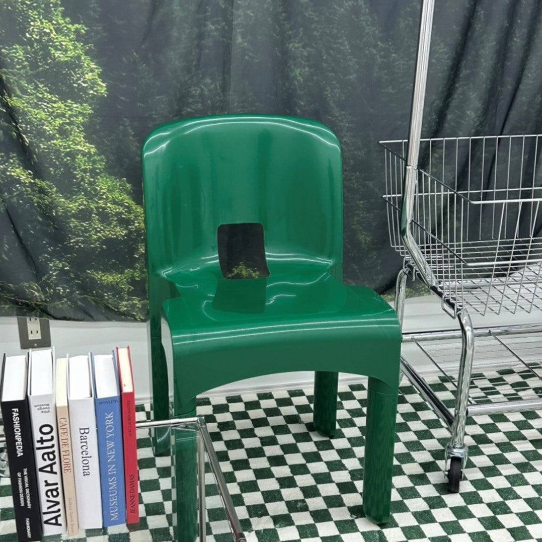 緑色の椅子